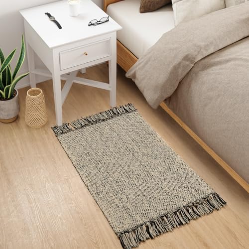 Collive Small Bathroom Rug 2x3 Reversible Cotton Entryway Mat