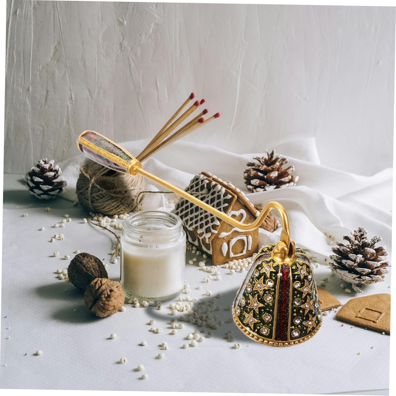 ERINGOGO Rhinestone Star Candle Snuffer Set for Home Decor