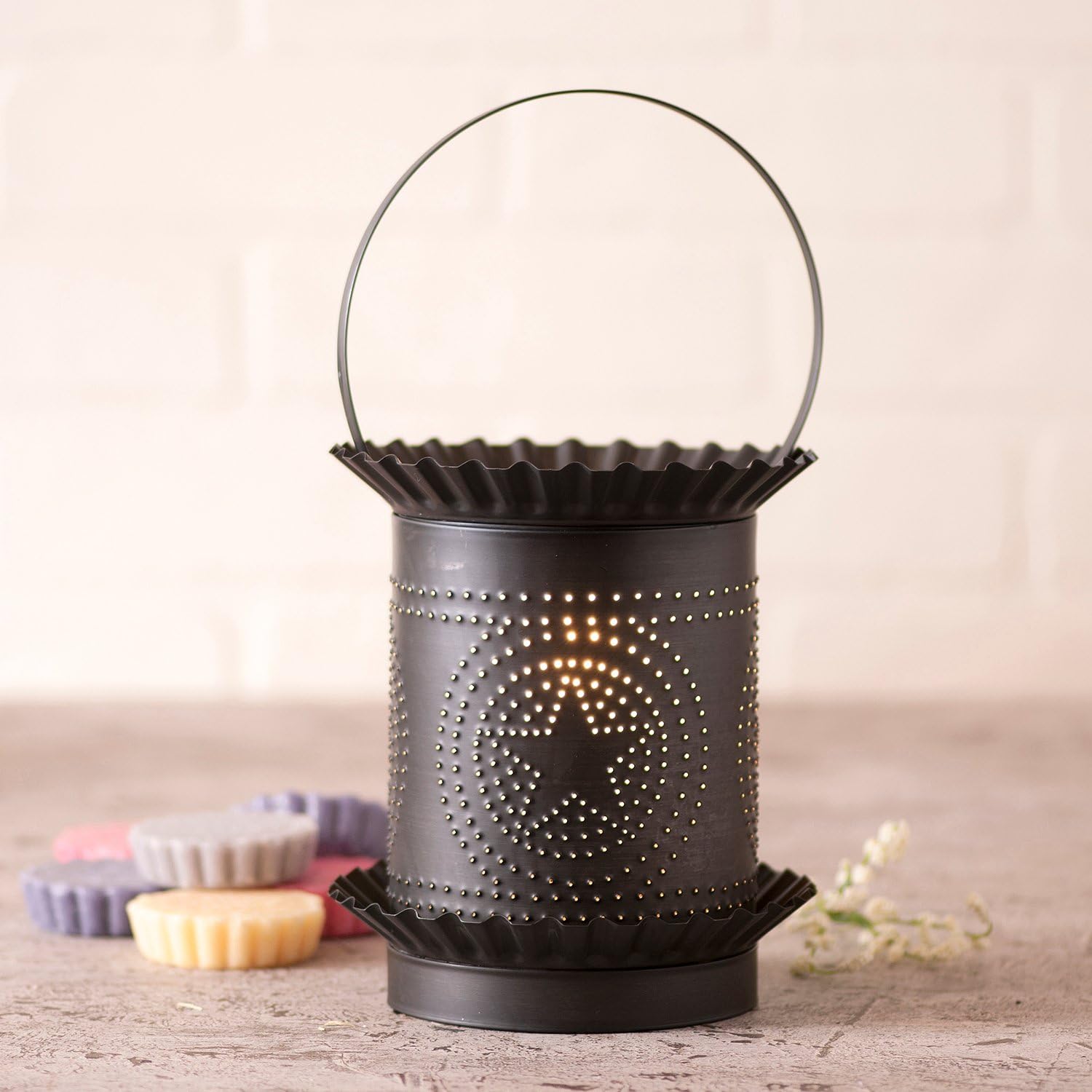 Irvins Country Tinware 608RGSKB - Jumbo Tartwarmer with Star Kettle Black Finish