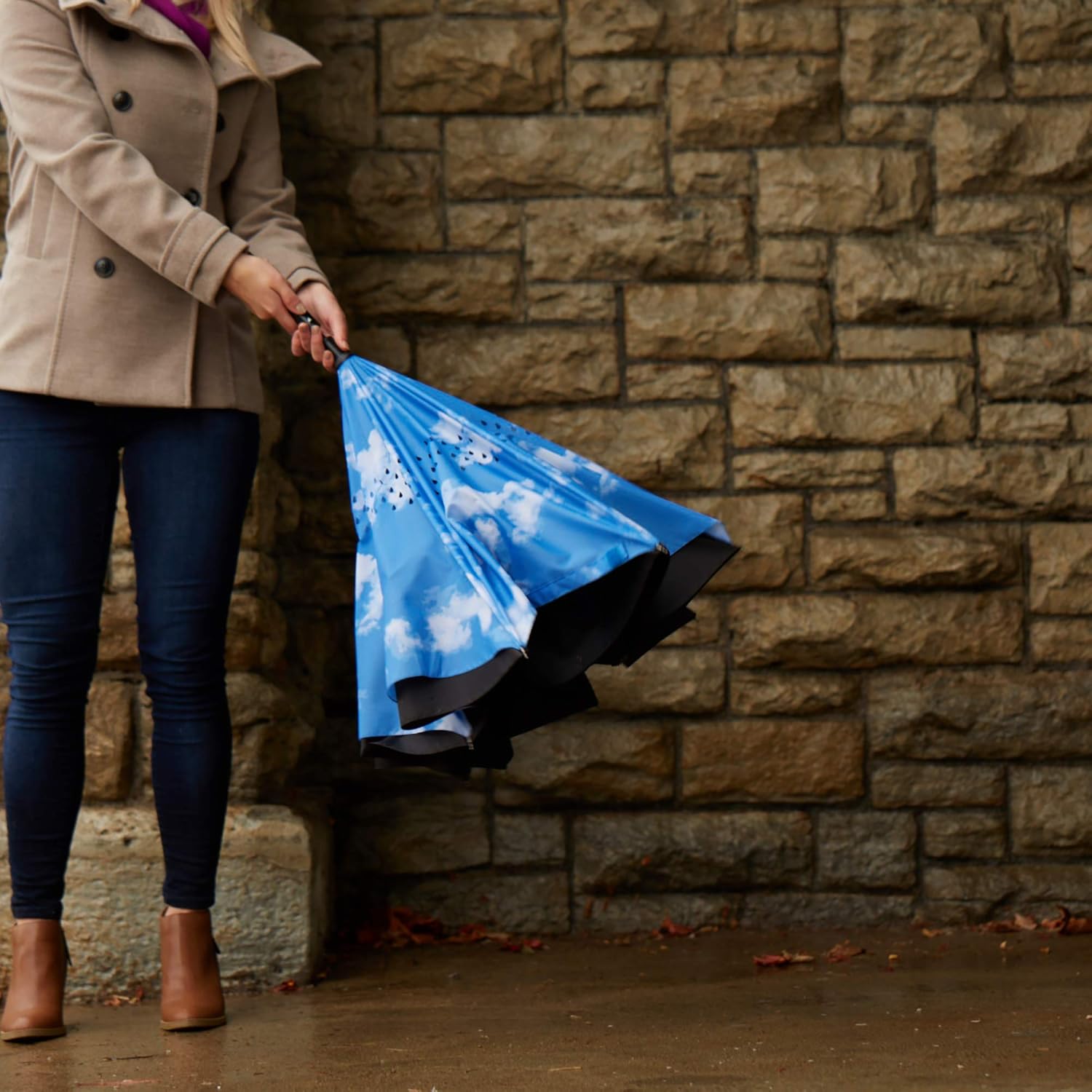 Totes InBrella Reverse Close Umbrella - Auto Close Stormproof Dripless